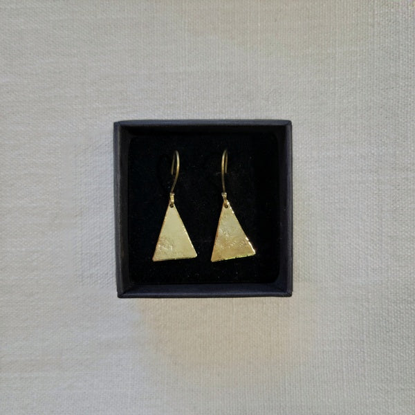 Triangles - Laiton