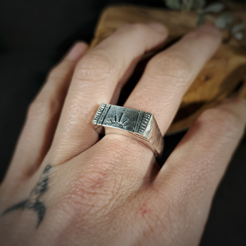 Nitzit - Silver Ring