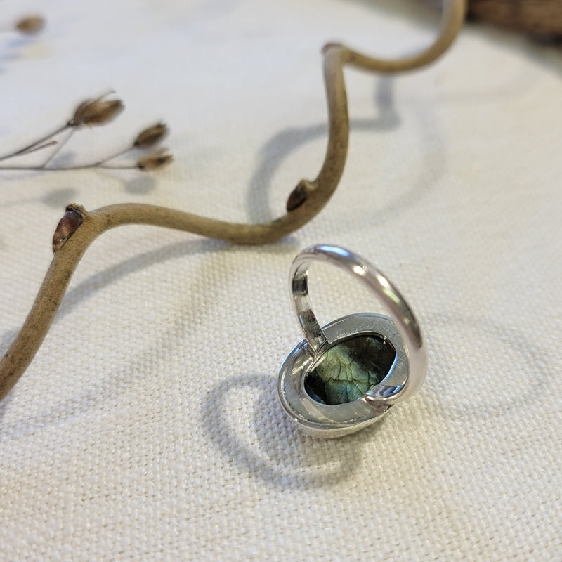 Ari - Argent & Labradorite
