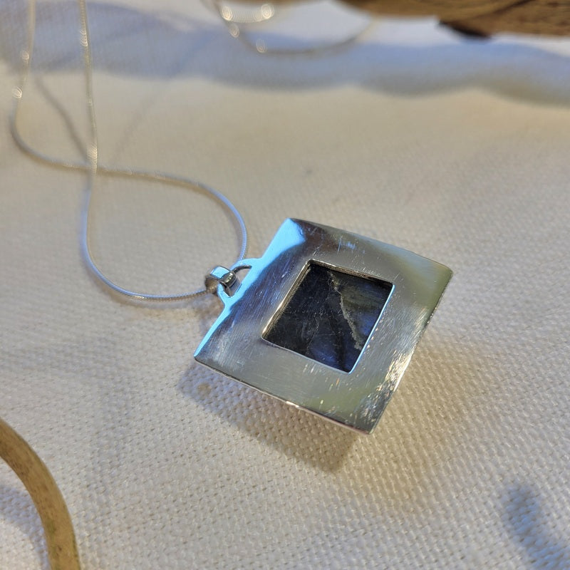 Arya - Argent & Labradorite