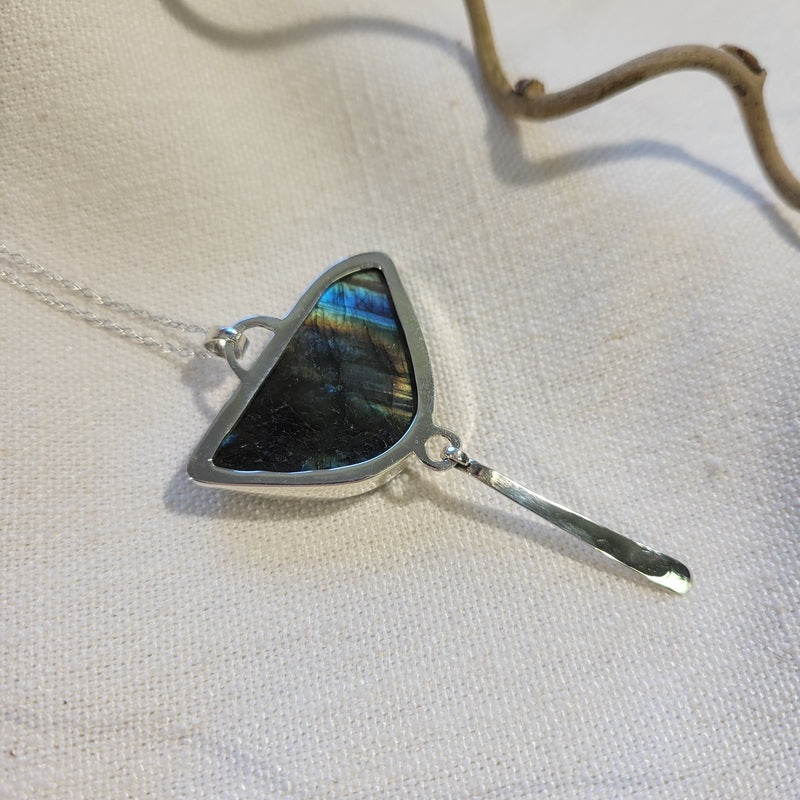 Alanna - Argent & Labradorite